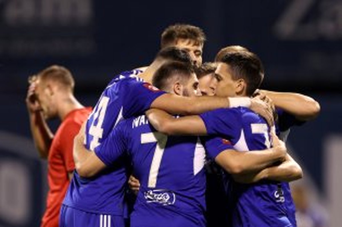 محرمی در برد ۵ تایی، گل ساخت