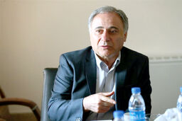 کرسی‌های جهانی از دست می‌روند
