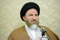 انتقاد شدید آیت الله ملک حسینی از صدا وسیما / در شب قدر این چه گزارشی بود
