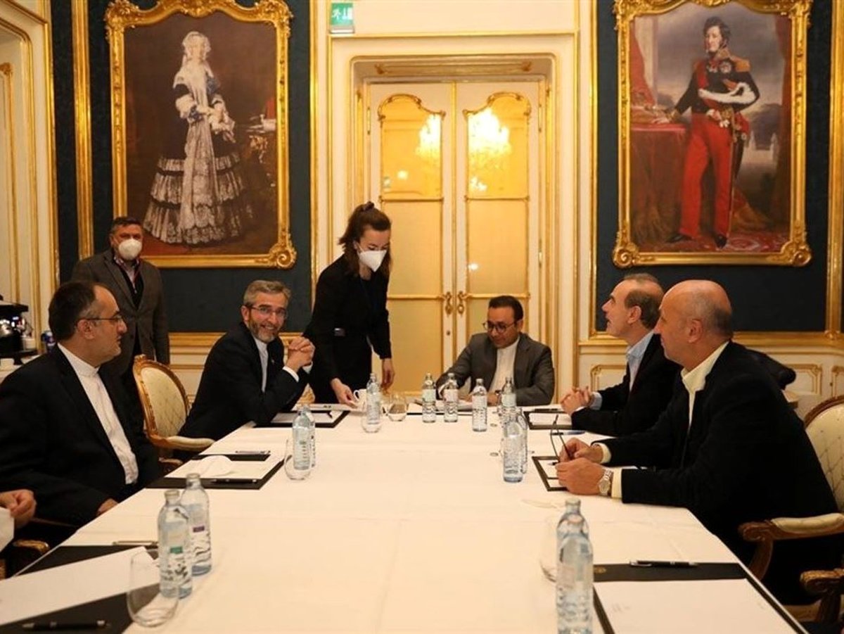 اندیشکده آمریکایی: پیشنهاد توافق موقت برای لغو تحریم فروش نفت ایران در قبال محدود کردن فعالیت هسته‌ای