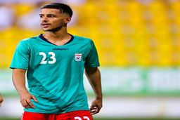 لباس پرحاشیه مهدی قائدی در شب تولدش