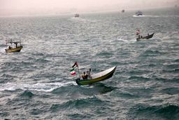 رودررویی فرمانده نیروی دریایی آمریکا با قایق‌های تندروی سپاه