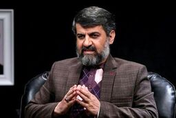 سردبیر سابق کیهان: تمام تخم‌مرغ‌ها را در سبد چین و روسیه گذاشتیم؛ یکی از پشت خنجر زد و یکی از روبرو!
