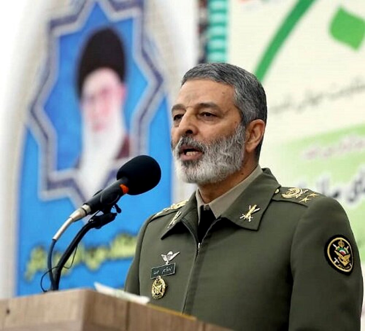 فرمانده کل ارتش: پهپاد منهدم شده در ارتفاع کم و مخفیانه پرواز می کرد