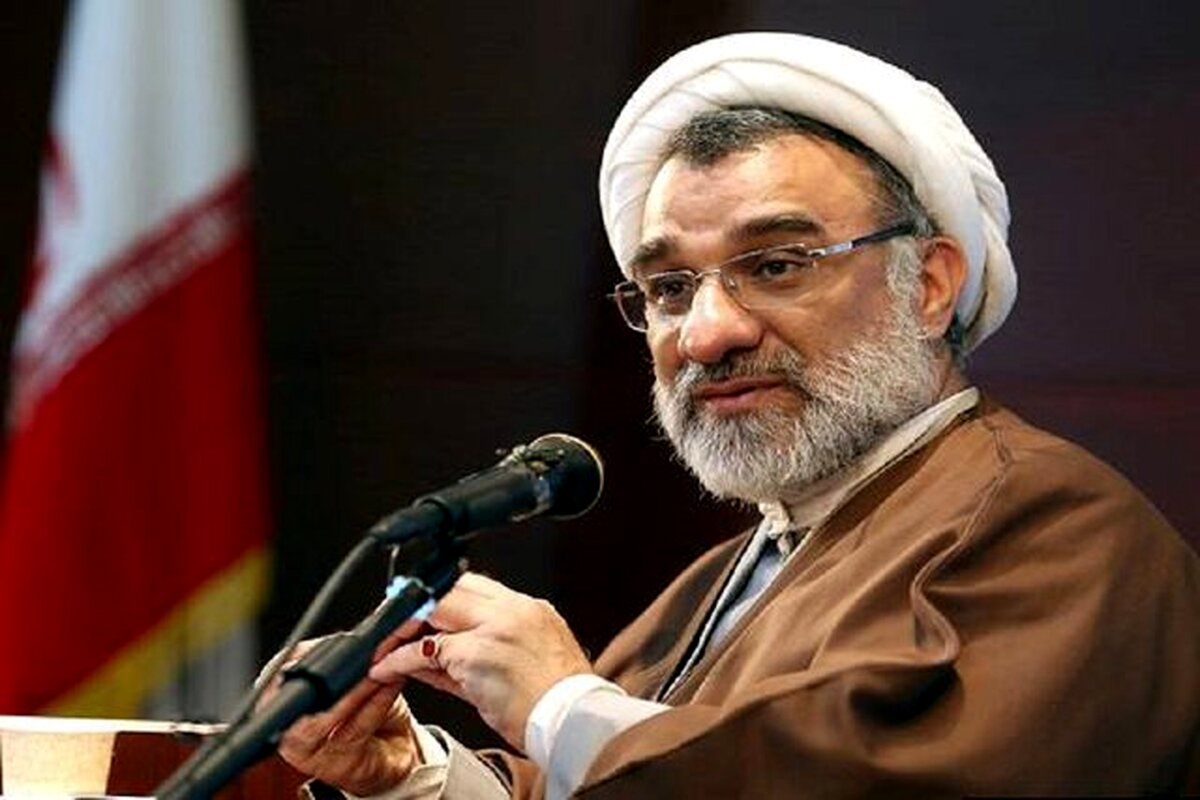 خسروپناه: گردشگری را از ترسِ نفوذ بیگانه محدود نکنید