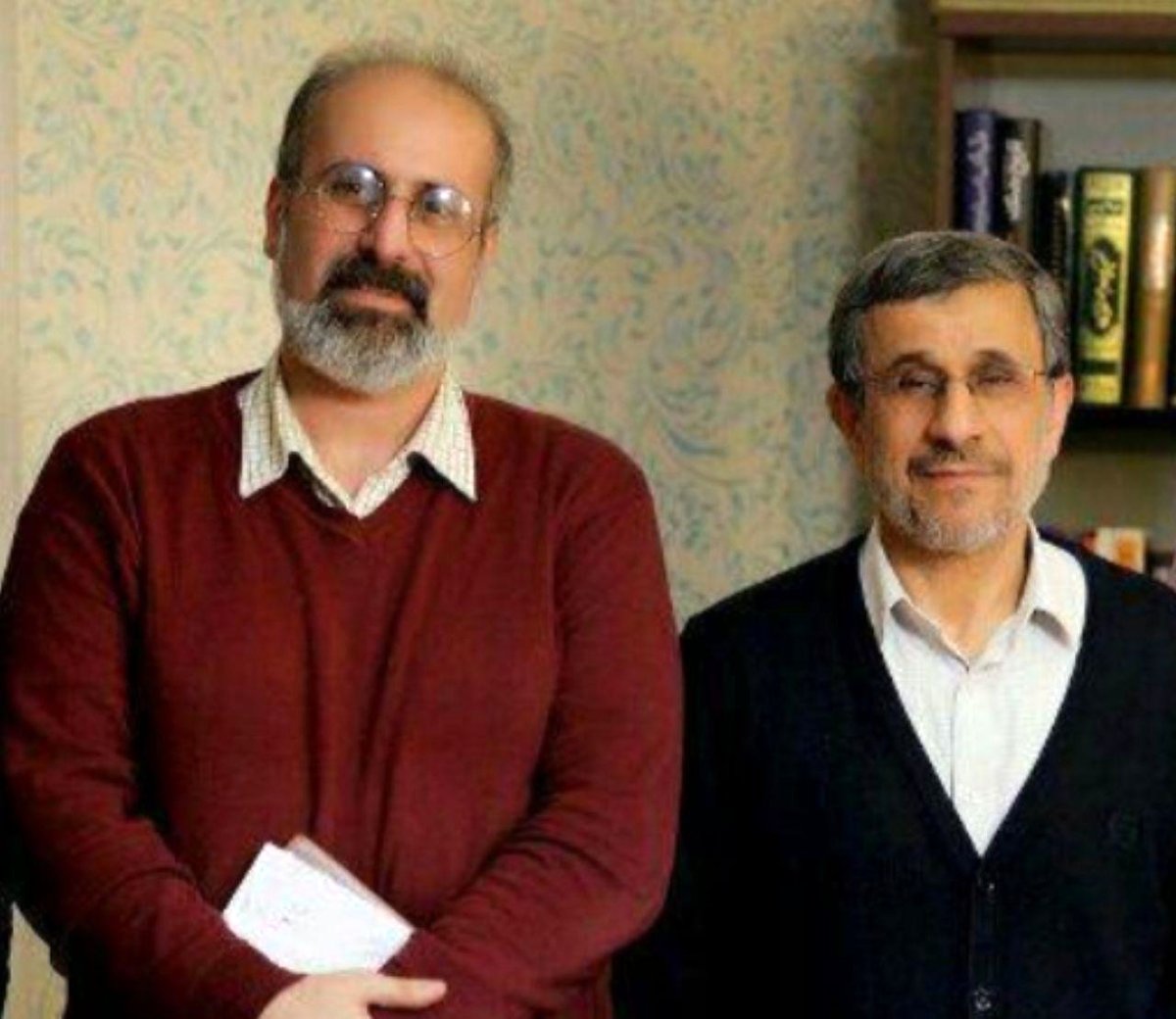 توییت عجیب مشاور احمدینژاد درباره صلح با آمریکا