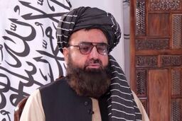 گلایه طالبان از ایران بابت پناهجویان افغان