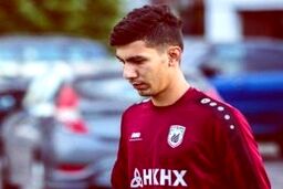 ورود مهاجم جدید به ساختمان باشگاه پرسپولیس را ببینید