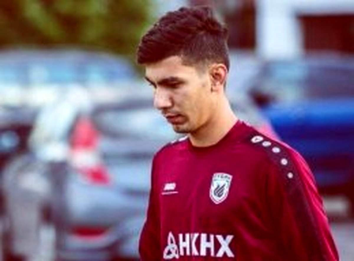 یک شکاری بمب افکن در پرسپولیس