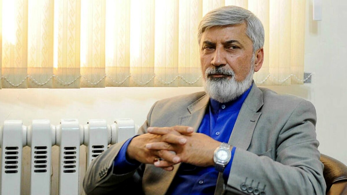 حمیدرضا ترقی: باهنر به دلیل علاقه شخصی‌اش به لاریجانی چراغ سبز به او نشان داده است/ به گفته متکی در شورای وحدت هیچ بحثی درباره لاریجانی انجام نشده است/ بعید نیست اصلاح‌طلبان از لاریجانی حمایت کنند

