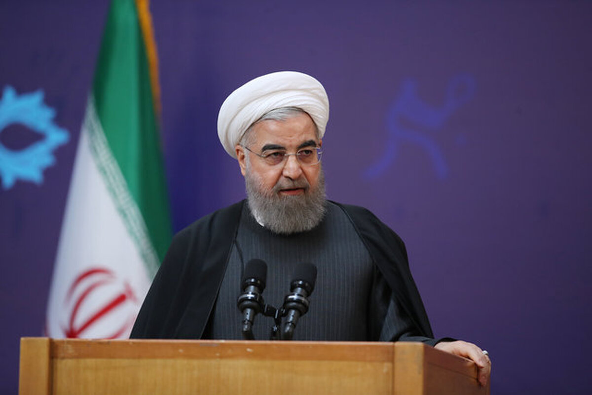 روحانی: کسی نمی تواند راجع به تسلیحات ایران حرفی بزند / چرا به دست و پا افتاده‌اند و مرتب در منطقه گردش می‌کنند و در این خانه و آن خانه را می‌زنند.