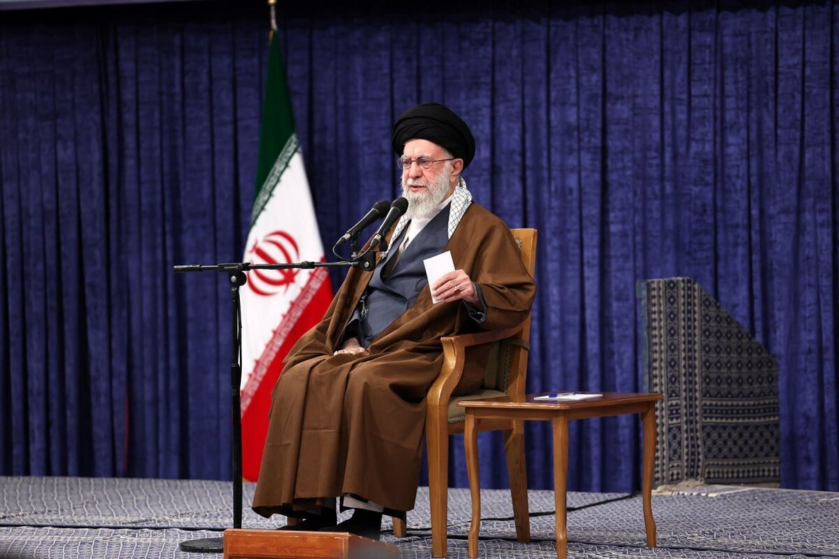 رهبر انقلاب:‌ موشک ایرانی شناسنامه جوان ایرانی است