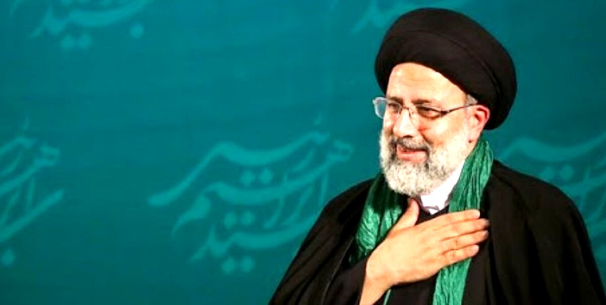 توصیه سید حسن خمینی به رئیسی در حرم امام خمینی(ره)