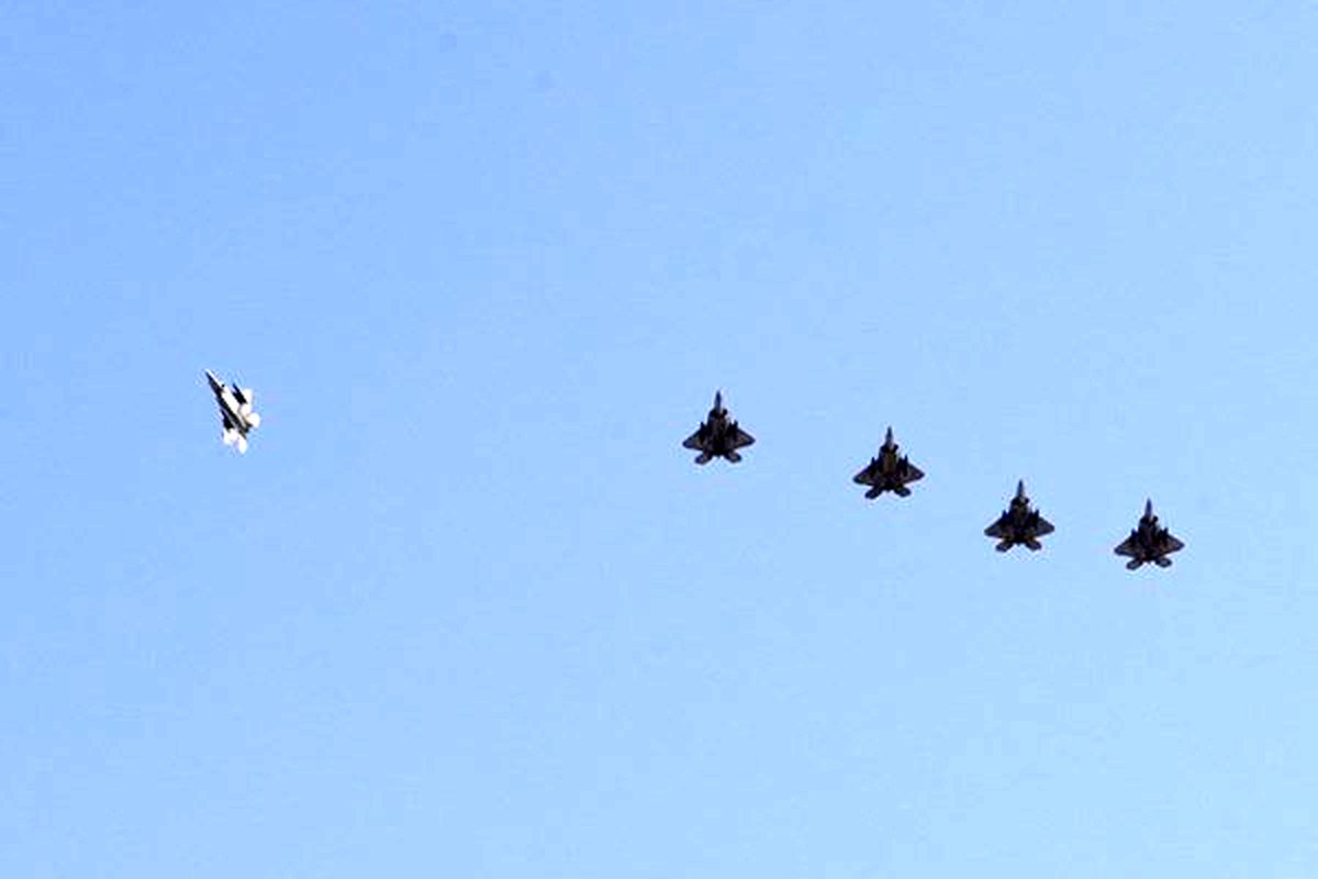 لشگرکشی هوایی آمریکا به خلیج فارس