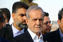 رئیس جمهور به خانه استاد نصیریان رفت + فیلم