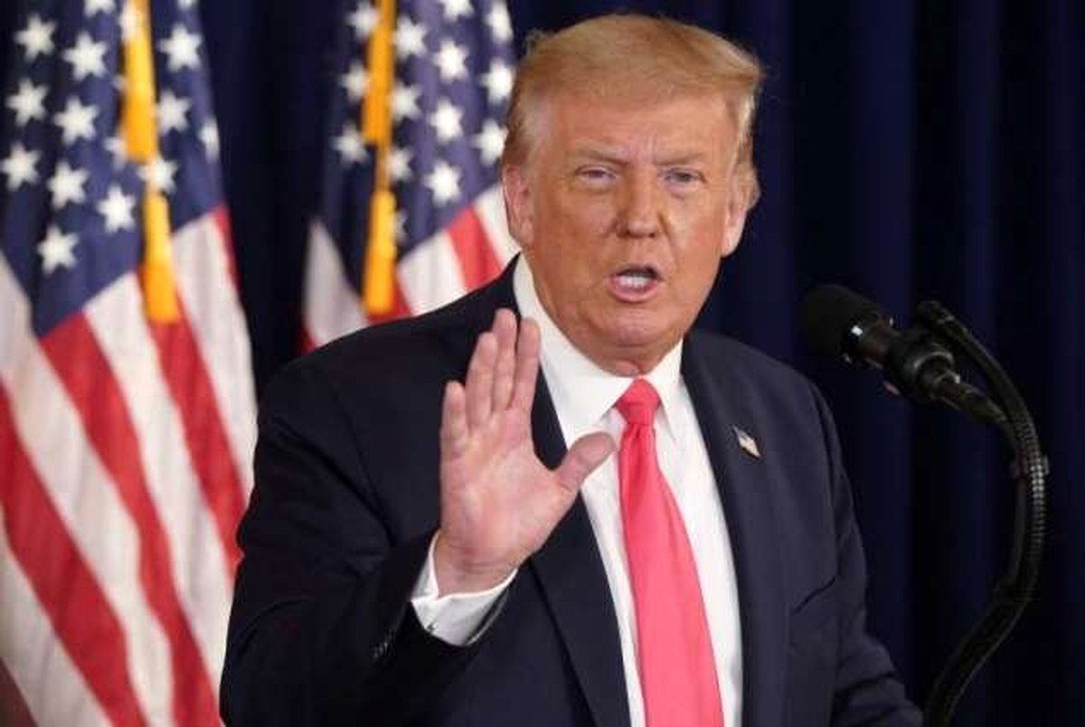 ترامپ سیاستهای مهاجرتی بایدن را به باد انتقاد گرفت