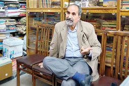 دکتر آزاد ارمکی: طبقه متوسط  از سیاست هجرت کرده است