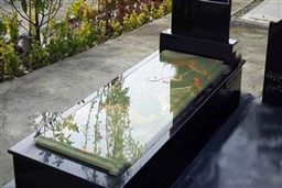 سرقت سنگ قبرهای بهشت زهرا با سانتافه!