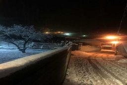 مسافران در راه مانده جاده هزار در پایگاه هلال احمر آمل اسکان یافتند