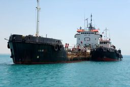 توافق ایران و آمریکا یعنی پایان تجارت نفت و کشتی آقازاده‌ها