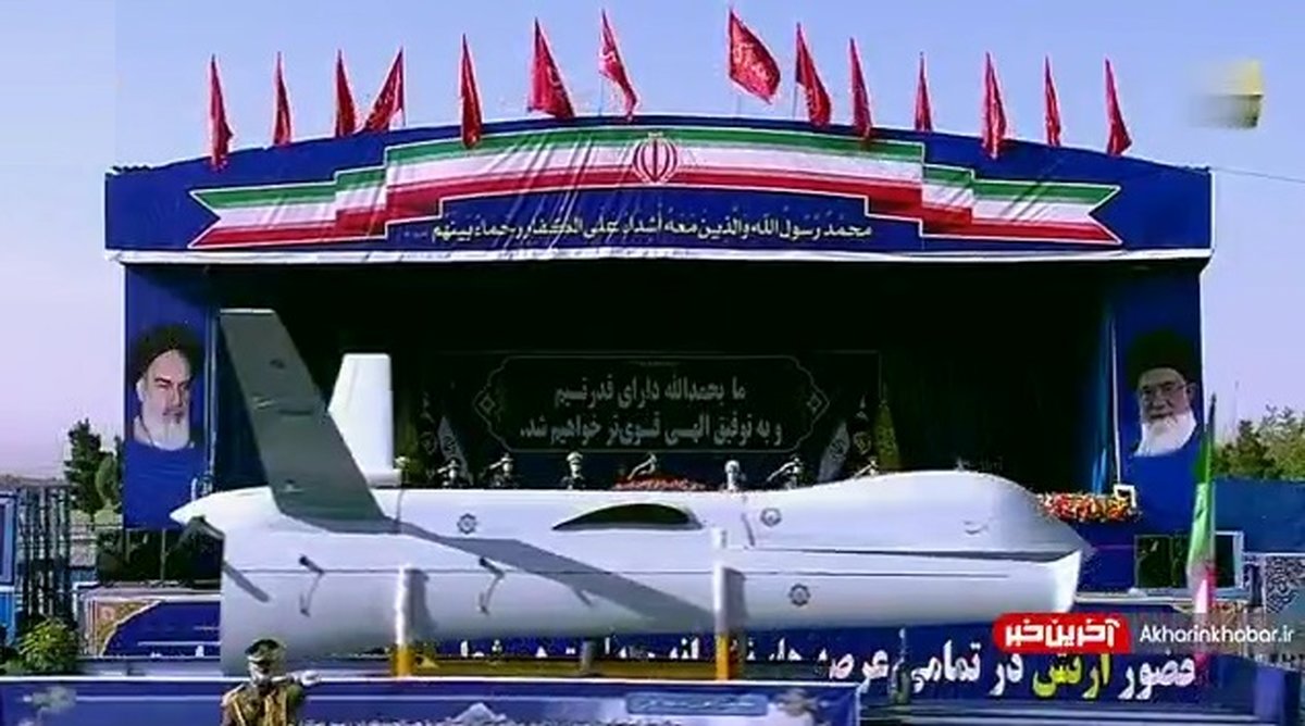 نمایش قدرت پهپادی ارتش در رژه متفاوت 29 فروردین