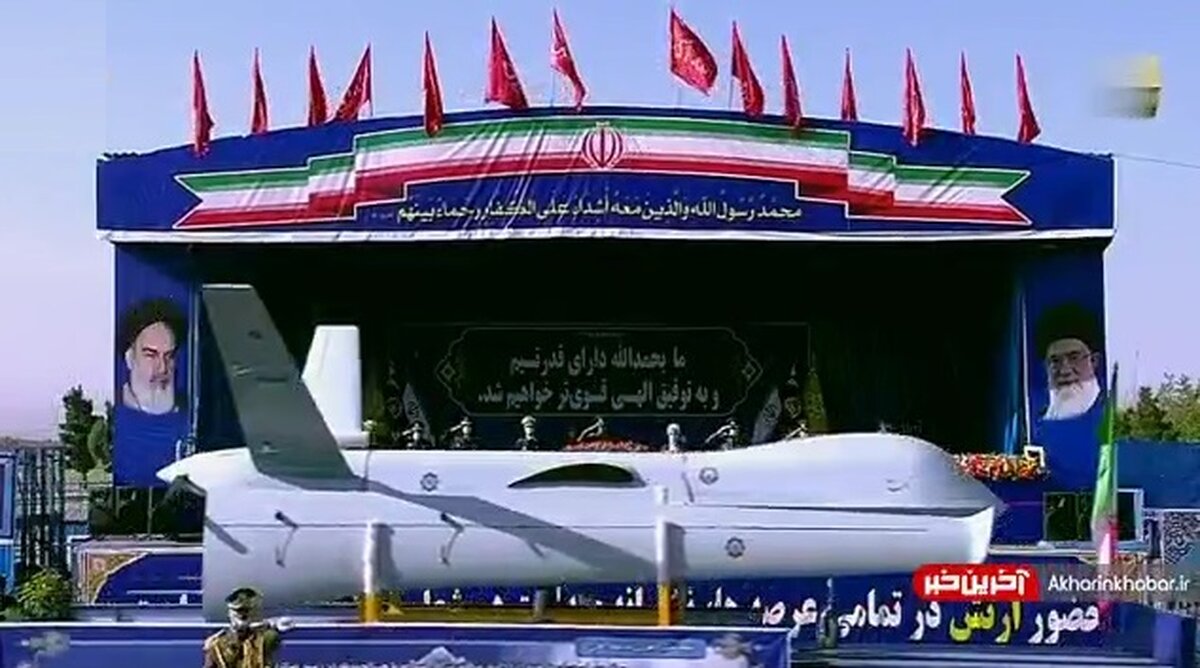 نمایش قدرت پهپادی ارتش در رژه متفاوت 29 فروردین