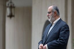 حسام الدین آشنا: دست بردارید!
