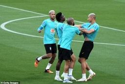 واقعیت ماجرا درباره عکس جنجالی از تمرین برزیل