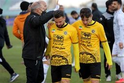 آلومینیوم 5(1) - سپاهان 4 (1)؛ایستگاه اراک؛پیاده شو!