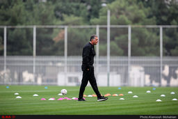 گزارش تصویری تیم ملی/ احتمالا به دلیل نداشتن قرارداد، کی روش با لباس بدون لوگو (عکس)