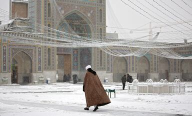 حرم امام رضا (ع) زیر برف