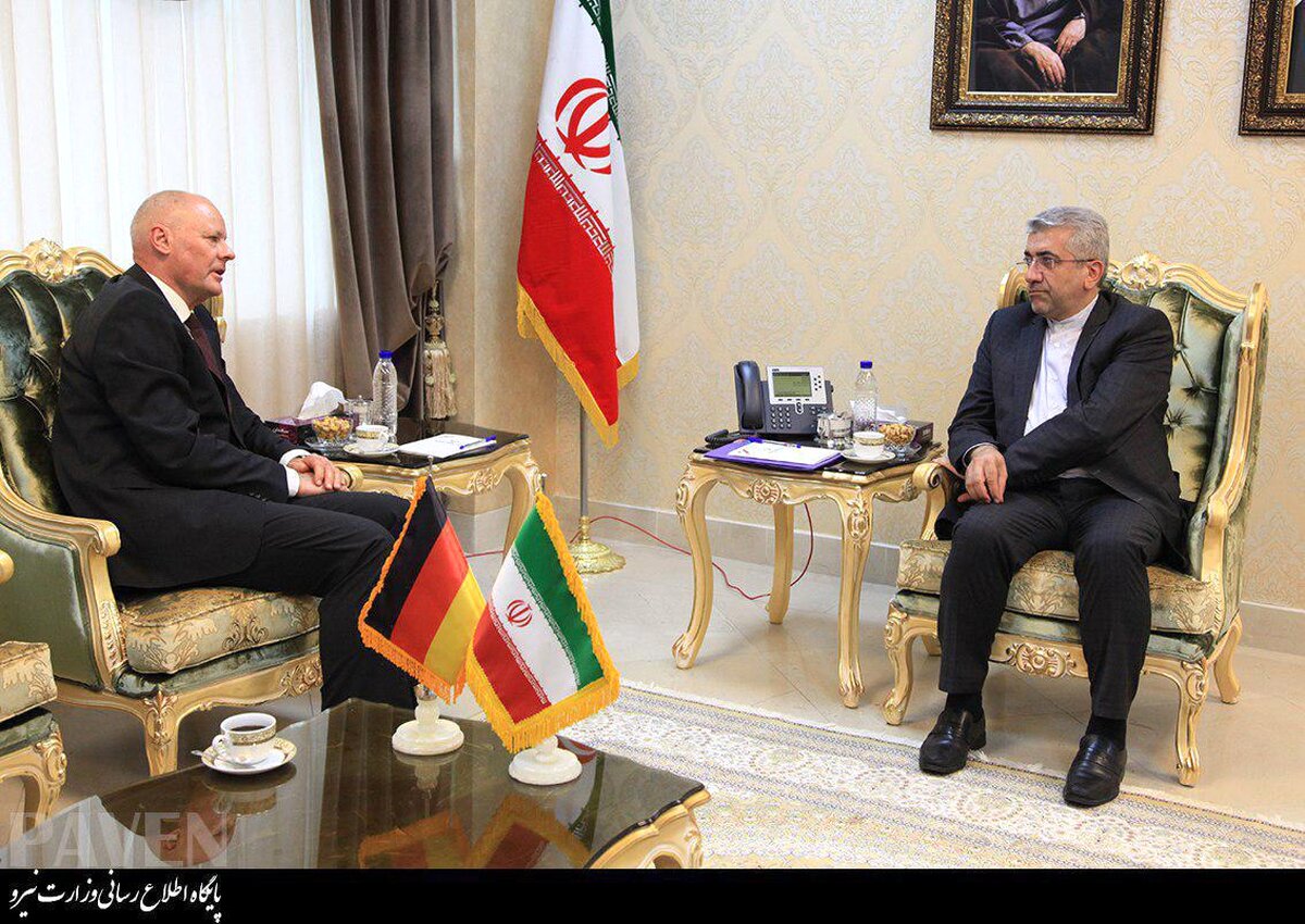 سفیر آلمان: ایران 6000 ساله با تصمیم ترامپ زیر سؤال نخواهد رفت/ برای حفظ برجام تلاش می کنیم