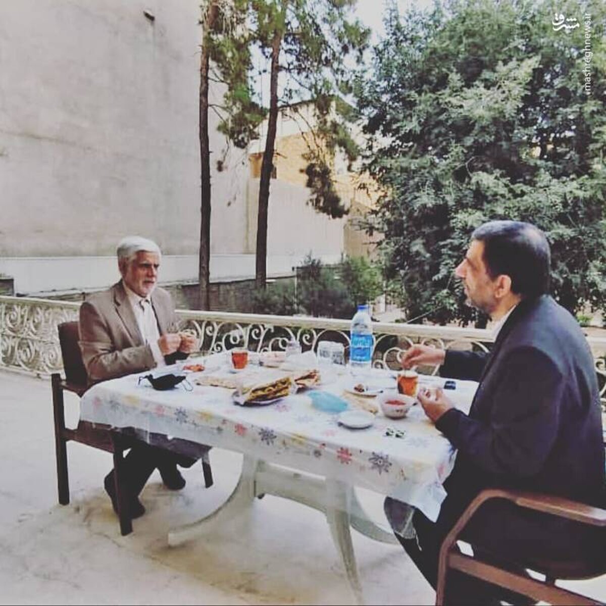 صبحانه ضرغامی با عارف