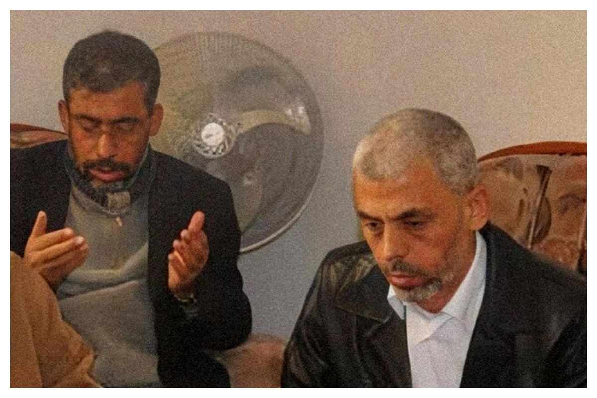 زکریا به یحیی پیوست و شهید شد