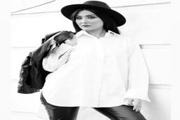 عکس حجاب شل و ول مریم معصومی تو باغ | مریم خانم چه ناز و کرشمه ای هم میاد