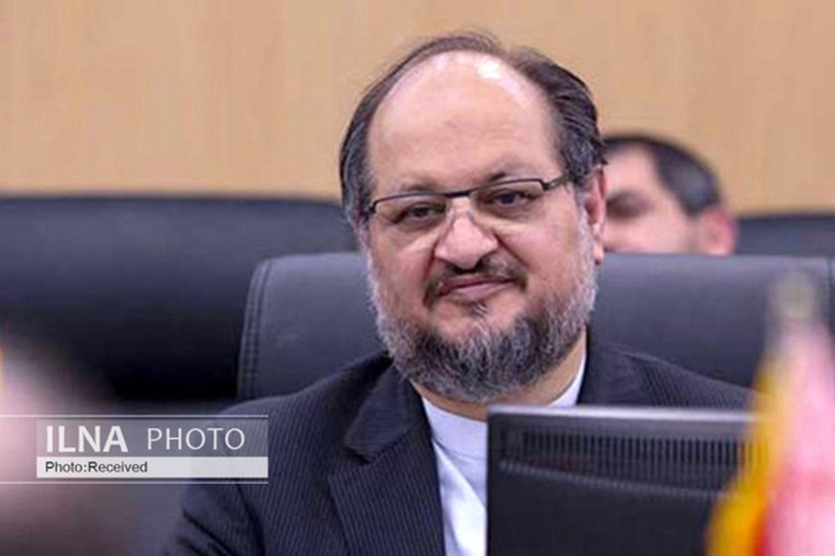 شریعتمداری: تشکلهای کارگری نباید مورد تعرض قرار گیرند