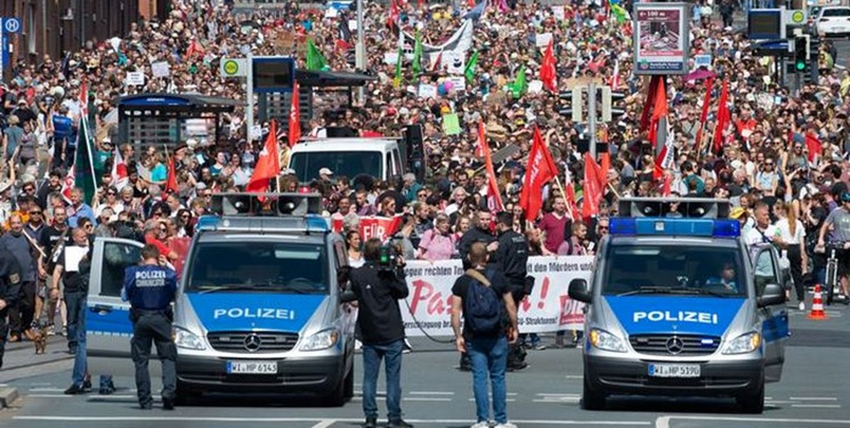هزاران نفر علیه راستگرایان در آلمان تظاهرات کردند