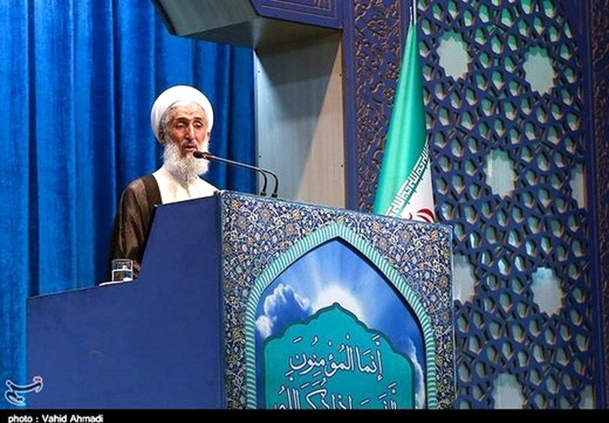 امام جمعه تهران: قیمت دلار باید به 10 هزار تومان برسد/پول صادرات به ایران بر نمی‌گردد/خداوند دارد زمینه ظهور را فراهم می‌کند/می‌شد پهپاد آمریکا را با اس 300 هم زد اما...