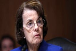  دیدار ظریف و یک سناتور مهم آمریکایی/ گزارش ویژه نشریه «پالیتیکو» 