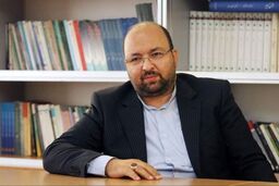 جواد امام: مجلس نباید خود را در سطح شورای شهر و دهیاری پایین بیاورد