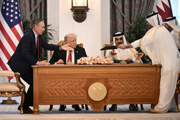 تبادل مالی به ارزش دست‌کم ۱/۲ تریلیون دلار بین قطر و آمریکا + جزئیات