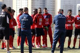 نوراللهی به موقع برای پروفسور به میدان می رود