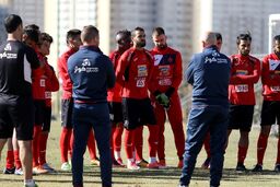 نوراللهی به موقع برای پروفسور به میدان می رود