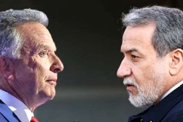 ارتباط پیامکی ویتکاف و عراقچی