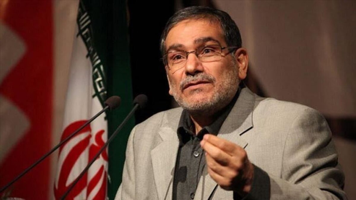 انتقادات صریح شمخانی از توئیت زنی دولتمردان و نحوه افزایش قیمت بنزین