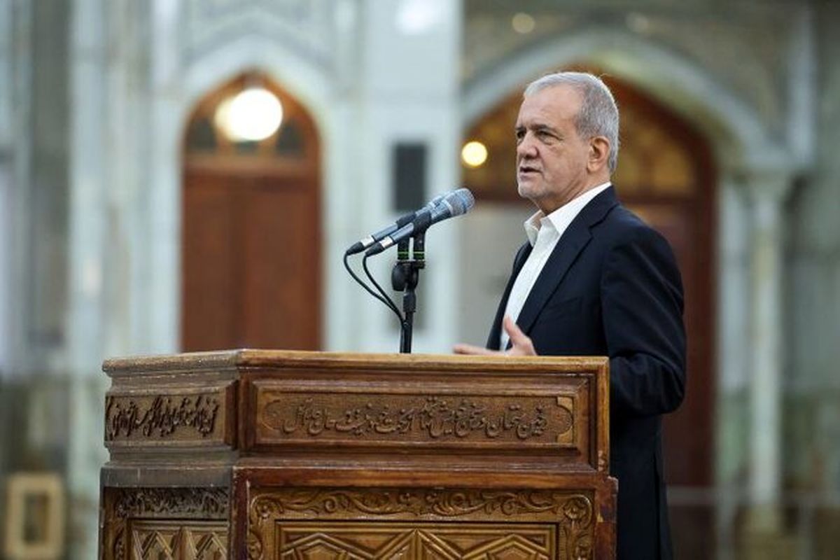 پزشکیان: گردن کلفتها ما را تکه تکه کردند و به این روز انداختند