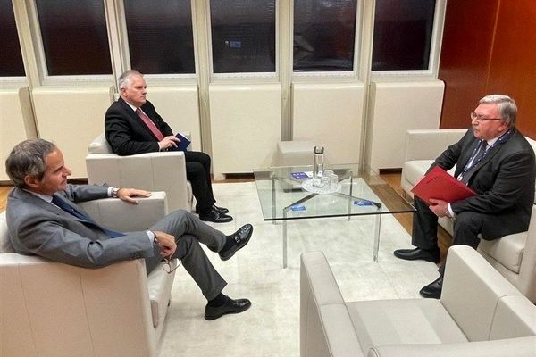 نشست اولیانوف و گروسی درباره ایران