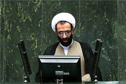 سلیمی: دیگران نمی‌توانند برای مجلس خط مشی تعیین کنند