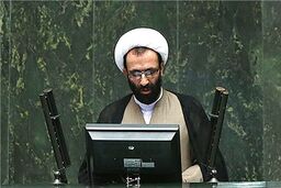 سلیمی: دیگران نمی‌توانند برای مجلس خط مشی تعیین کنند