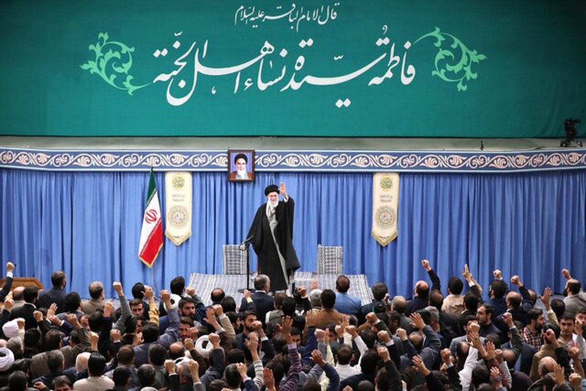 رهبر انقلاب: ملت ایران به خدا توکل کرد و از هیچ قدرتی نهراسید 